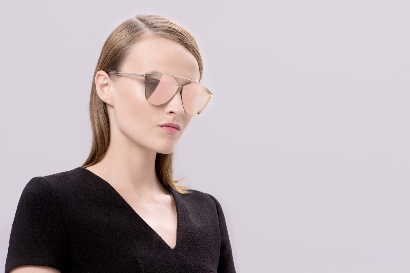 DIOR_2017_REFLECTED_GIRL_1